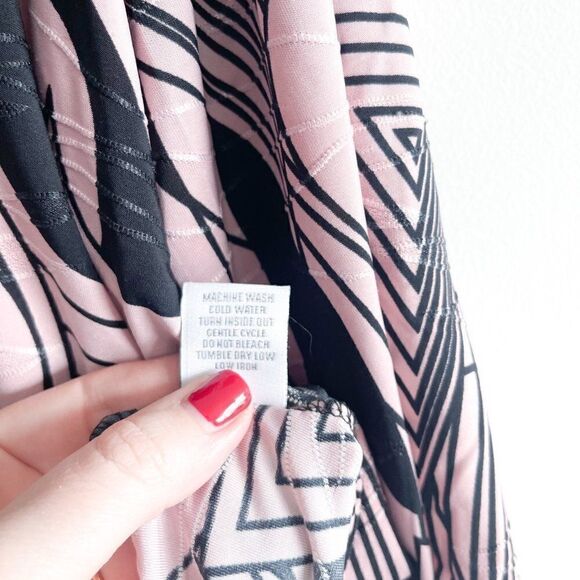 Dressbarn Tunic Top Pink Black Women's Size 2X V-Neck Stretch - Picture 6 of 10